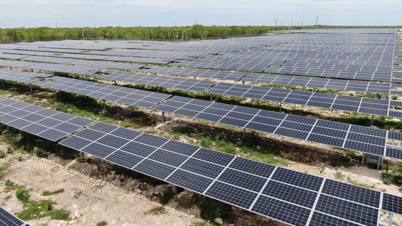 Inaugura Yucatán su primera planta de energía fotovoltaica Video