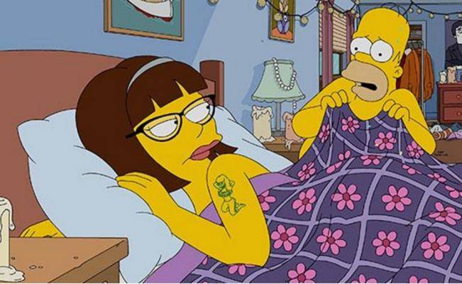 ¿Veinteañera rompe matrimonio de Homero y Marge?