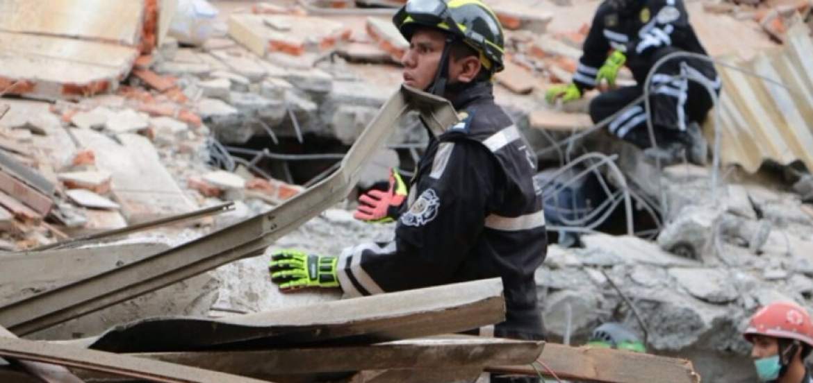 Cifra de muertos por terremoto en Ecuador asciende a 233