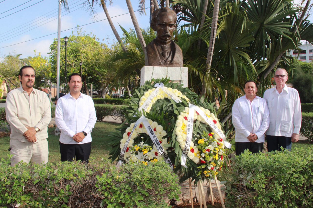 Rinde Mérida homenaje a José Martí﻿
