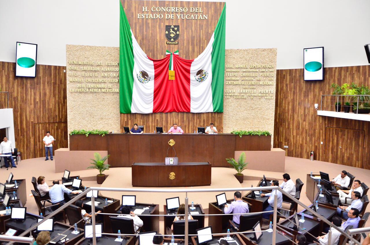 Advierten trabas y restricciones a UBER en Yucatán