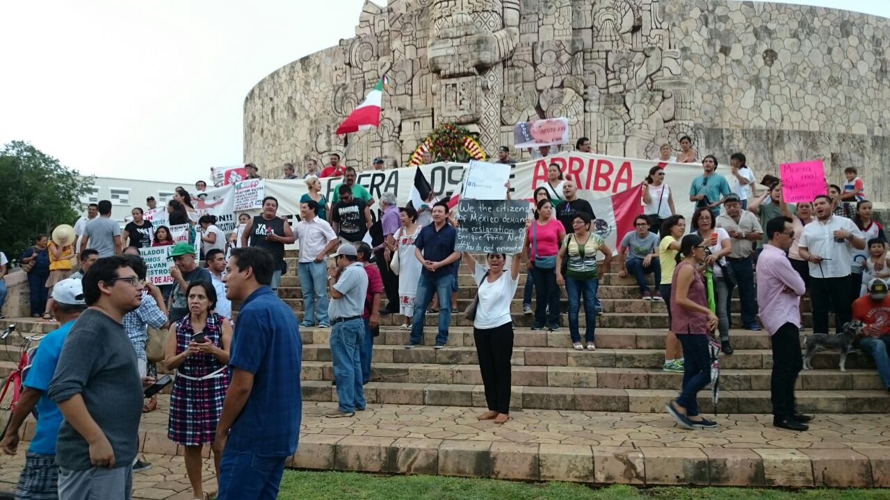 Protestan contra Peña Nieto en Mérida