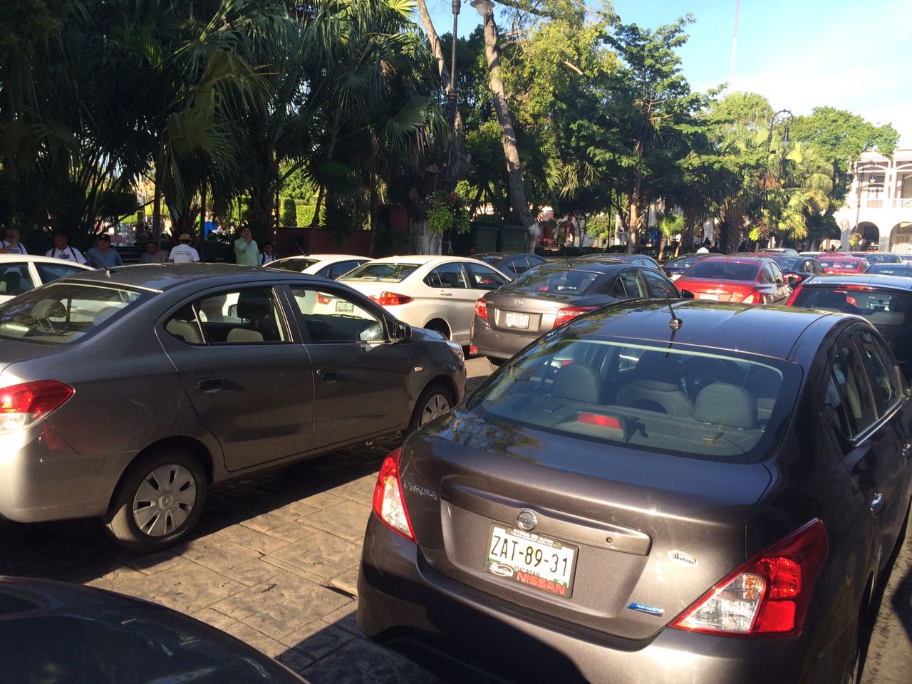 Choferes de Uber en Mérida protestan tras golpiza a compañero