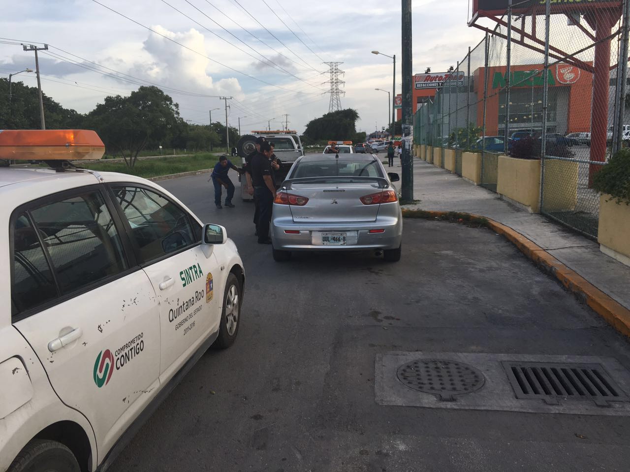 Conmociona a taxistas incursión de Uber en QR