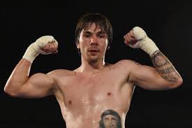 Muere boxeador Mike Towell tras combate