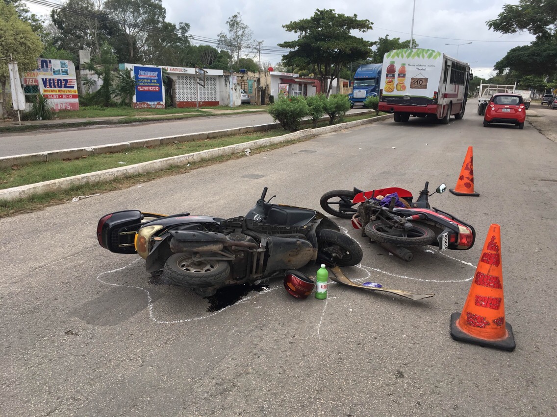 Familia lesionada por choque de motocicletas