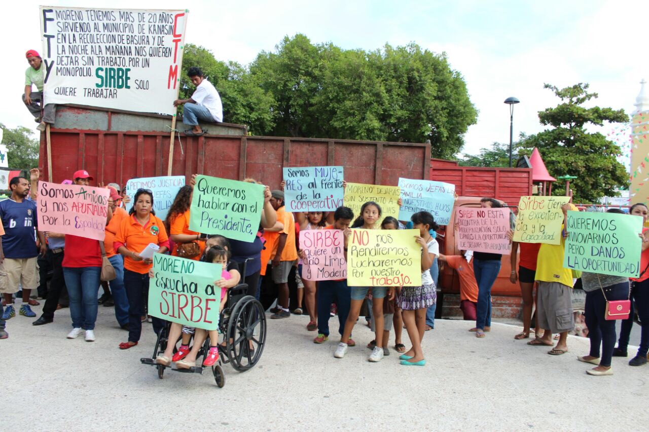 Protestan por “privatización” de recoja de basura en Kanasín