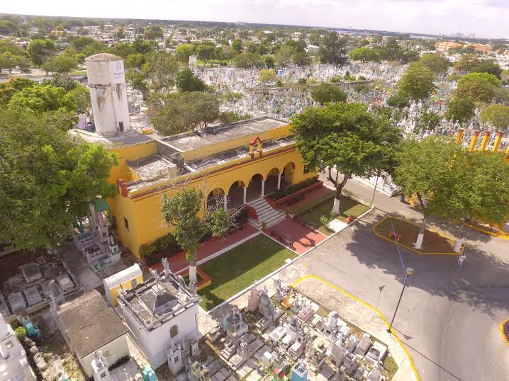 ‘Radiografía fotográfica’ de cementerio en Mérida