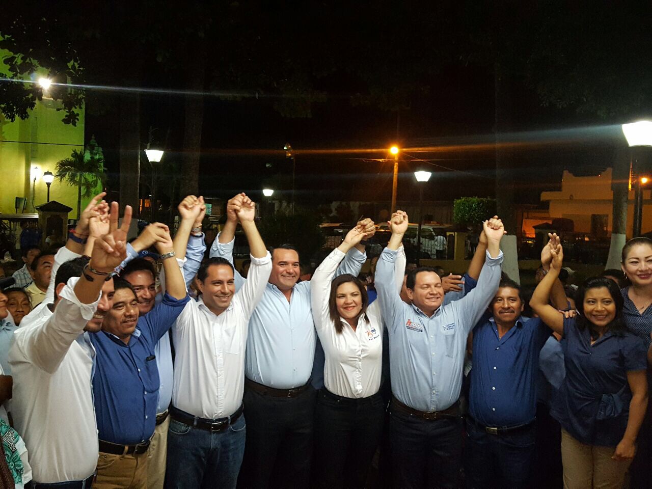 Panistas yucatecos hacen bloque contra gasolinazo