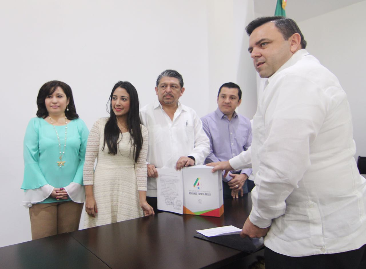 Recibe Congreso IV Informe de Gobierno de Yucatán