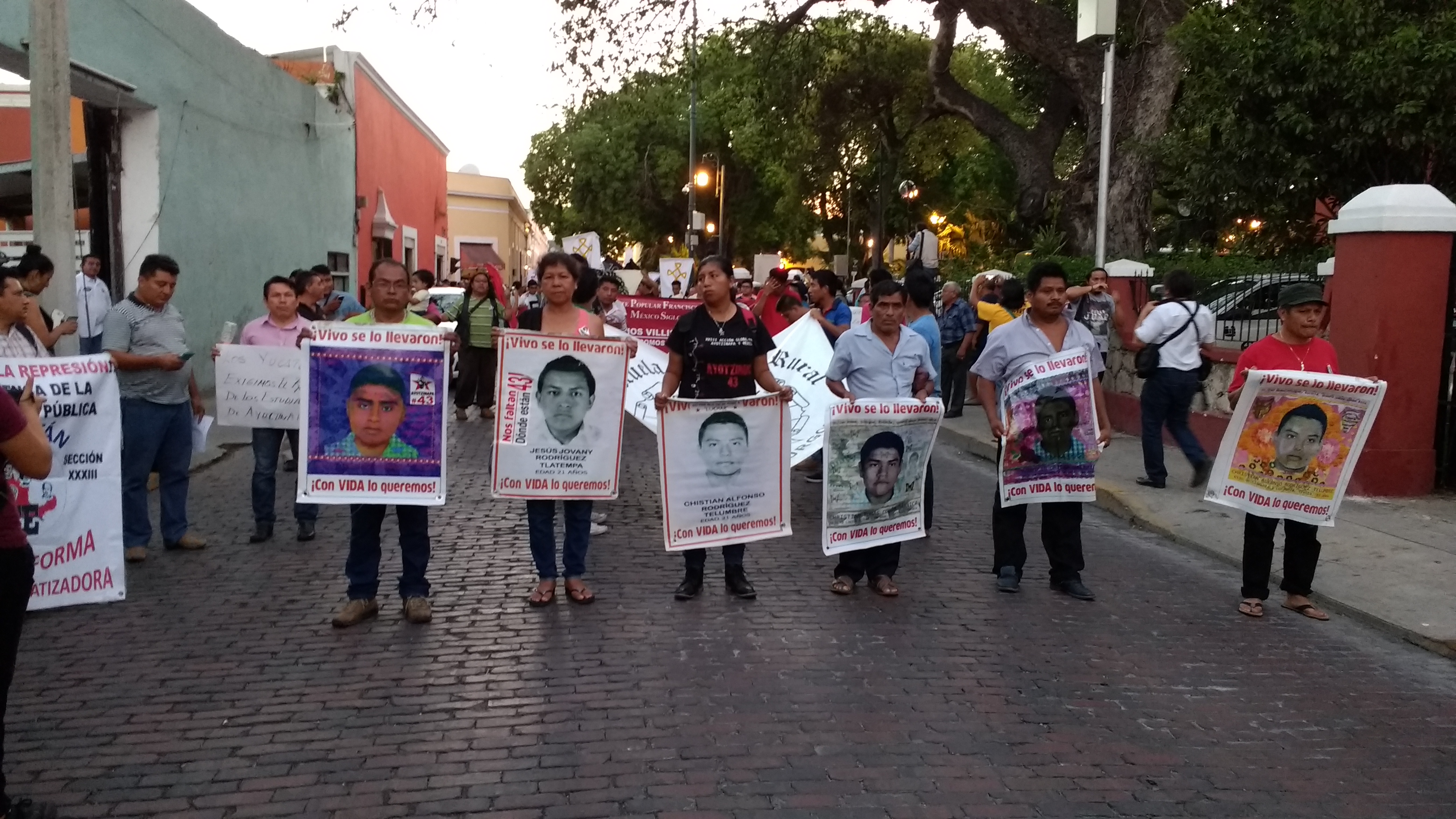 Los 43 de Ayotzinapa: mil días de clamar ¡justicia!