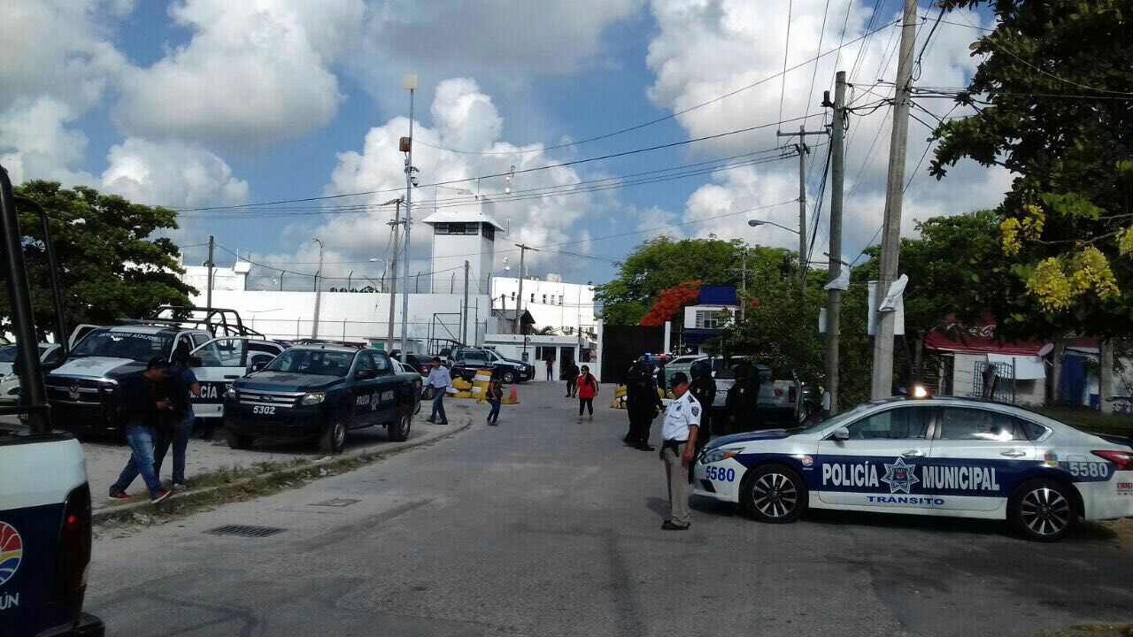 Registra riña de reos penal de Cancún