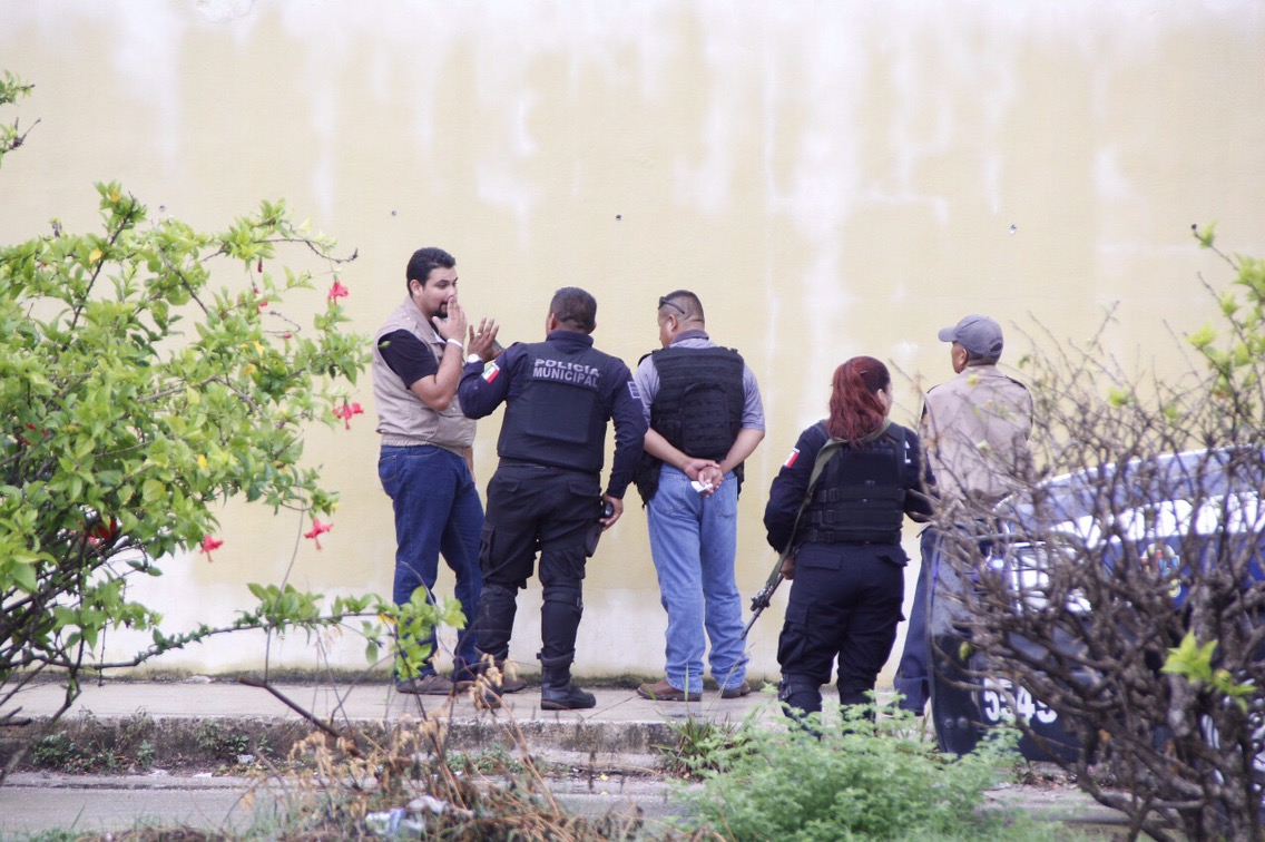 Tres arrestados con armas y chalecos en Cancún