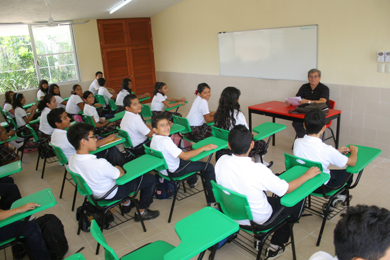 Retornan a clases este lunes en Yucatán 520 mil alumnos