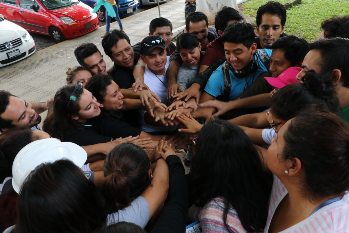 Estudiantes y egresados Uady ayudaron en zonas afectadas por sismos