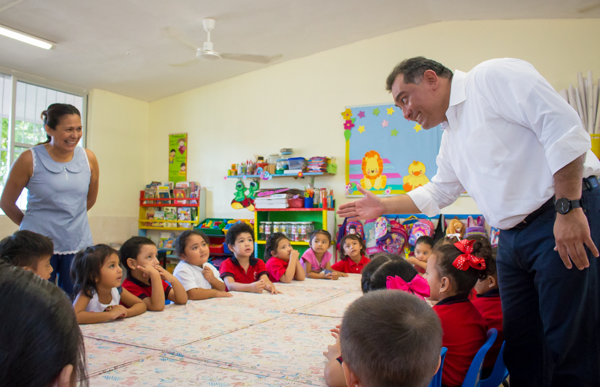 Sube Yucatán eficiencia terminal en primaria y secundaria
