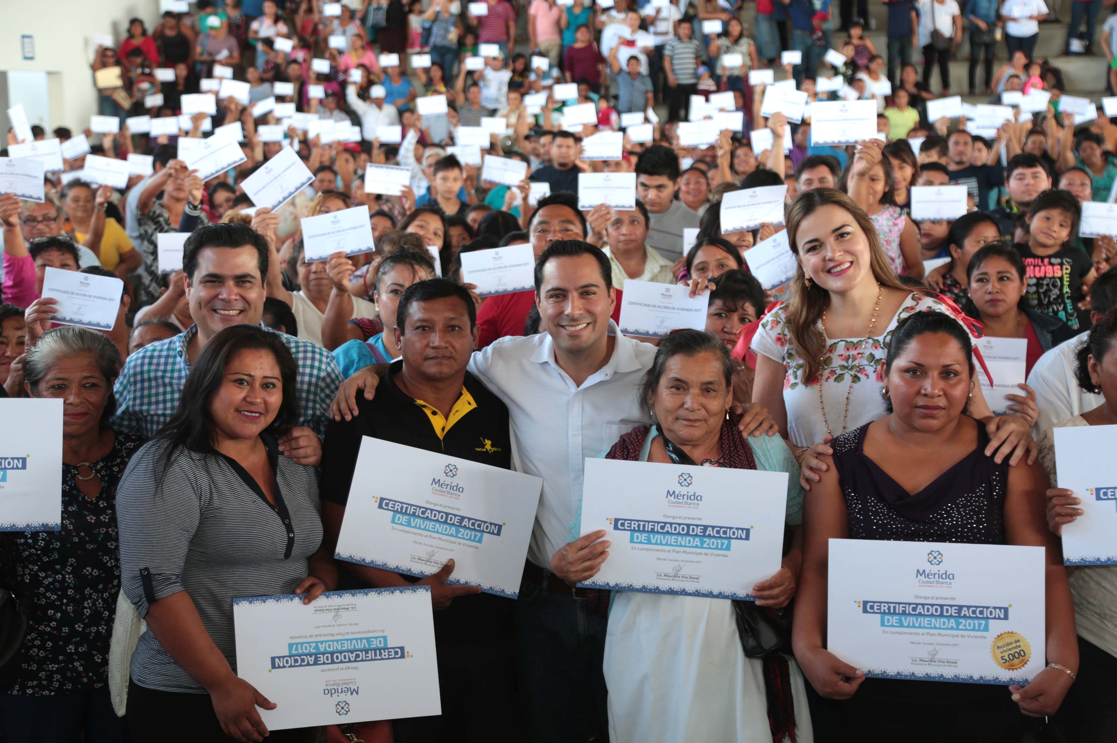 Certificado número cinco mil de acciones de vivienda en Mérida