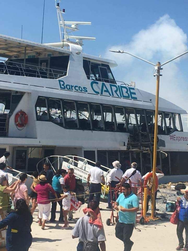 Atribuyen a falla mecánica explosión de ferry en Playa del Carmen
