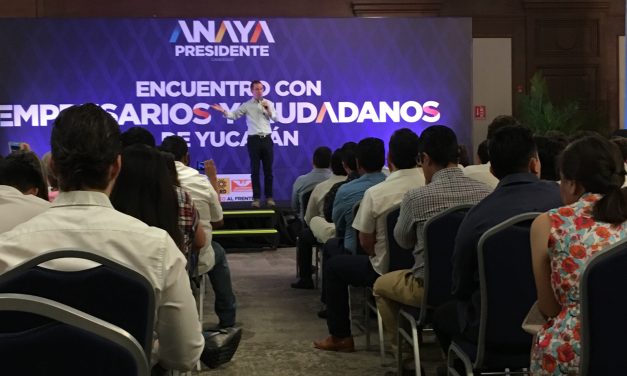 Anaya ‘le endulza’ el oído a empresarios de Yucatán: acabará con ambulantaje (video)