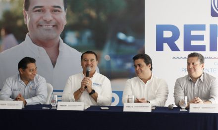 Renán Barrera firma acuerdo histórico para la ciudad de Mérida