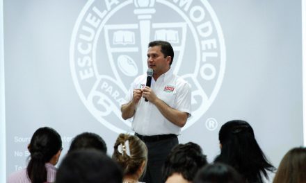 A reflexionar sobre el futuro de Yucatán: Sahuí en Universidad Modelo