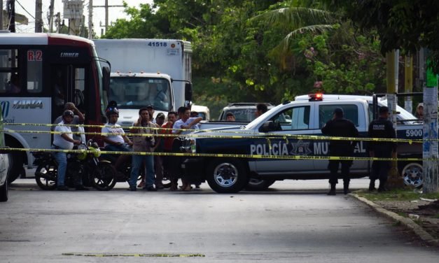 Ejecutan a 3 personas en región 93 de Cancún (video)