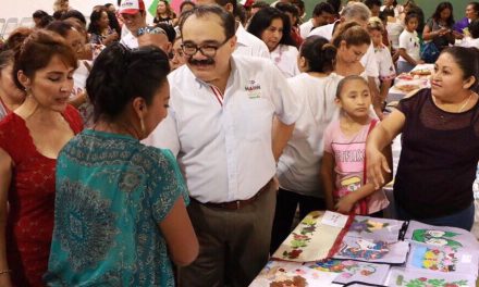 Ramírez Marín apoya la capacitación de 18 mil mujeres en Yucatán