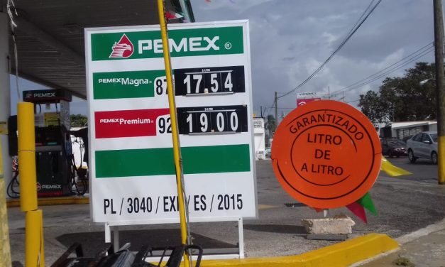 Mientras reías por memes de Peña Nieto, gasolina superó $19 por litro en Mérida