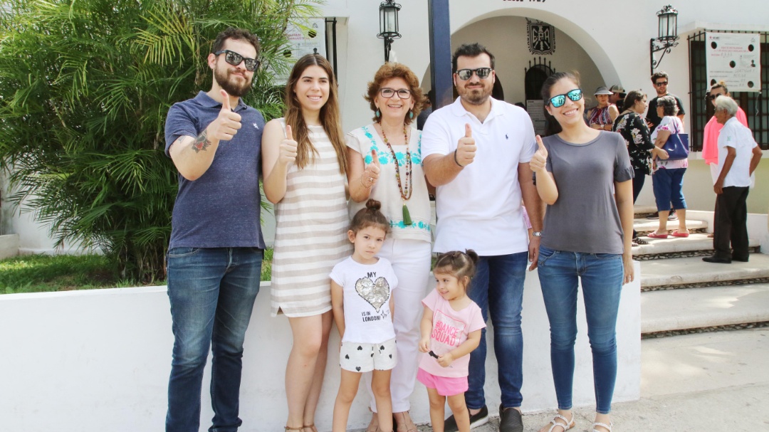 Alcaldesa de Mérida llama a sumarse y participar en familia para ejercer el voto