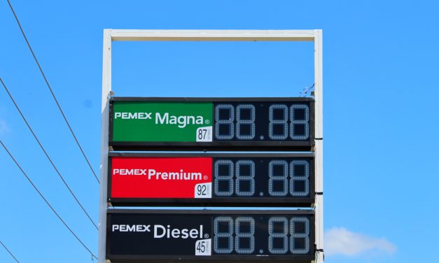 ¿Mucha risa por memes del billete de $20?: litro de Magna en Mérida sube a $19