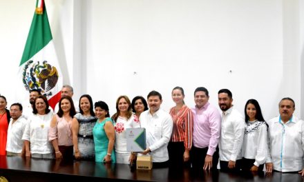 Recibe Congreso Yucatán Sexto Informe de Zapata Bello