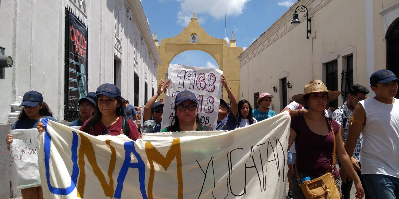 Alumnos de la UNAM en Yucatán exigen con ‘porras’ expulsar a los ‘porros’ (video)