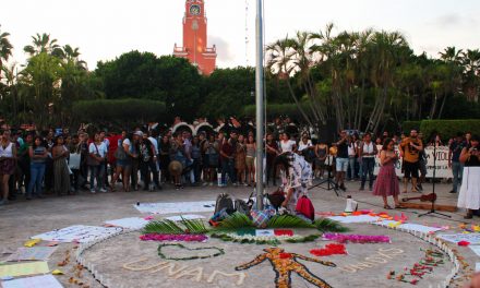 Alumnos de UNAM en Yucatán cambian gritos por música en una protesta (video)