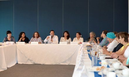 Revisan organizaciones y Vila agenda a favor de la mujer