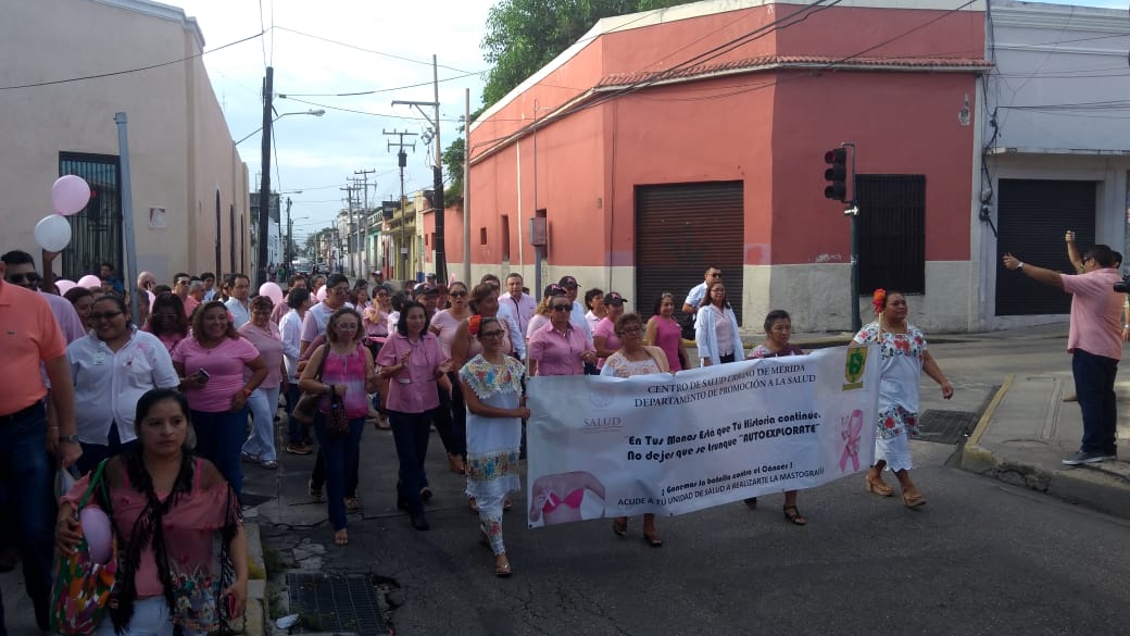 Marchan por la vida y prevención del cáncer de mama