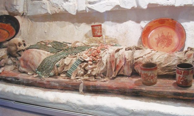 Más evidencias de prácticas mortuorias mayas y otros rituales