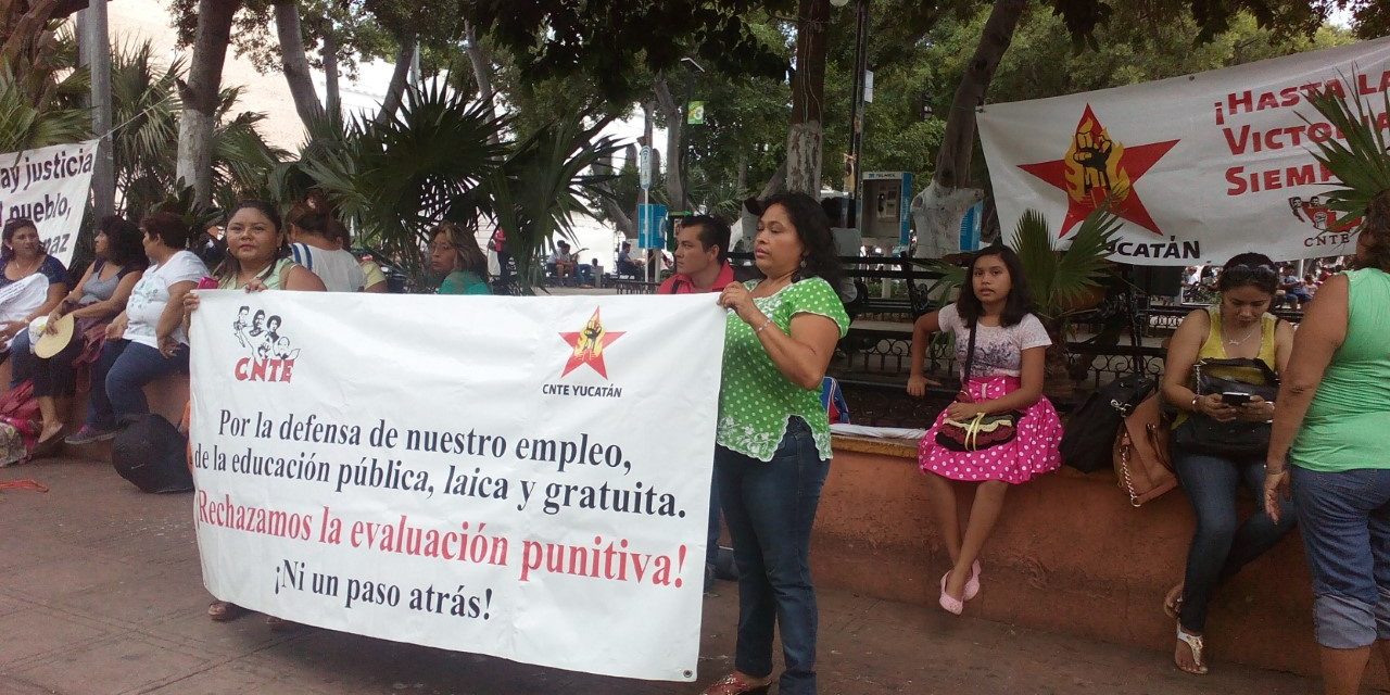 Enciende discurso contra “radicales” ambiente de Foro en Yucatán