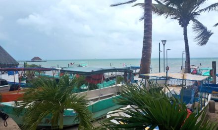 Enfrentan Cancún y Riviera Maya efectos de Tormenta Tropical