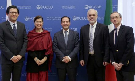 Acuerdo de Yucatán con OCDE para mejora regulatoria