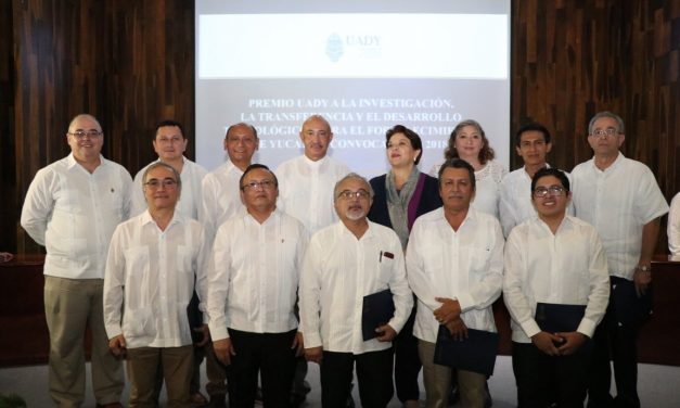 Mira a quiénes premió UADY por investigación, transferencia y desarrollo tecnológicos