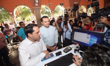 Paga predial Vila y pide a ciudadanos cumplir