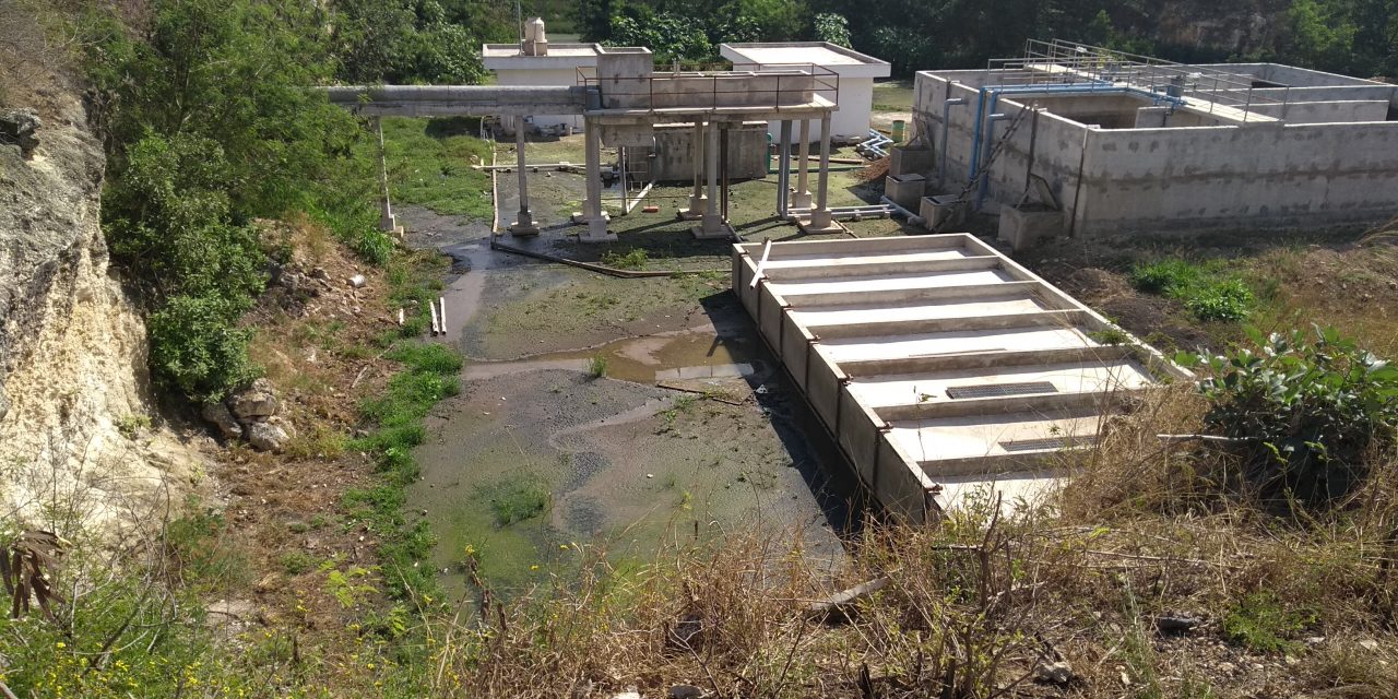Retiran aguas negras en zona contaminada de Kanasín (Vídeo)