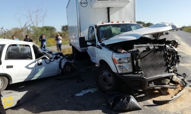 Le gana el sueño mientras conduce y choca en la Mérida-Cancún
