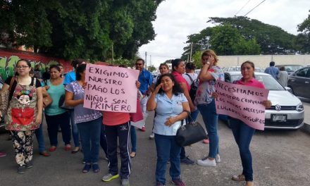 Protestan y amenazan con cerrar 204 guarderías en Yucatán (videos)