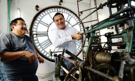 Reloj municipal, símbolo y testigo del crecimiento de Mérida