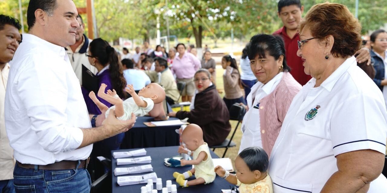 Acercan servicios de salud a comisarías de Mérida