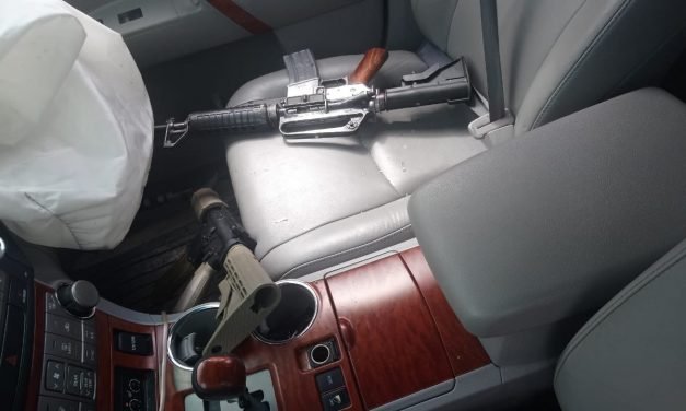 Se agarran a tiros sicarios y policías en Cancún
