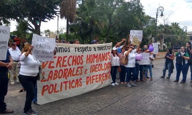 Se quejan por despidos, incluso ex funcionarios (video)