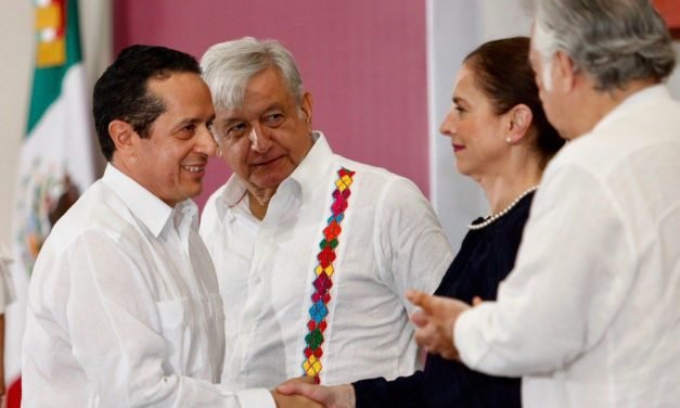A Tiro de Piedra – El abucheo y el oficio político