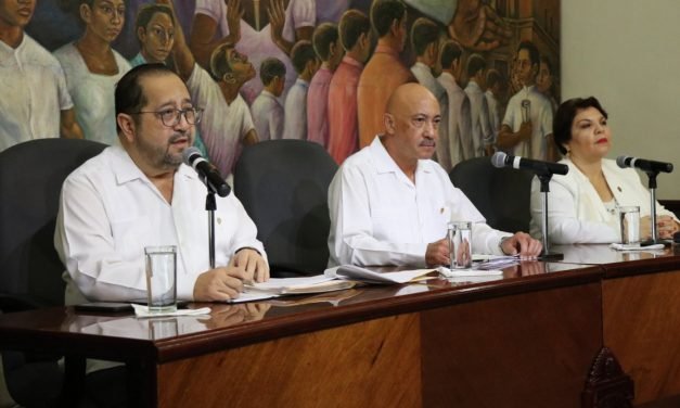 Ajustan a la baja gastos en UADY y sueldo del rector